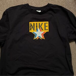 nike sweatshirt
